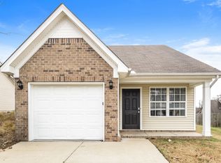 179 Howard Woody Dr, La Vergne, TN 37086