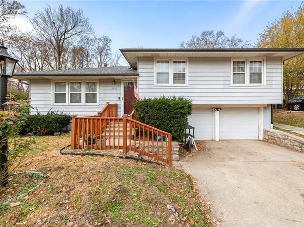 2930 N 64th Ter, Kansas City, KS 66104