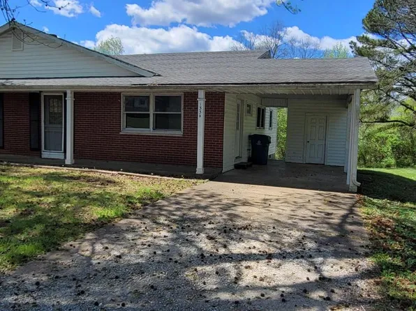 133 Highlander Dr #B, Carbondale, IL 62903