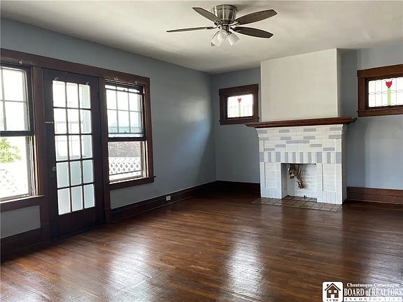 2nd image of 2747 S Park Ave #1