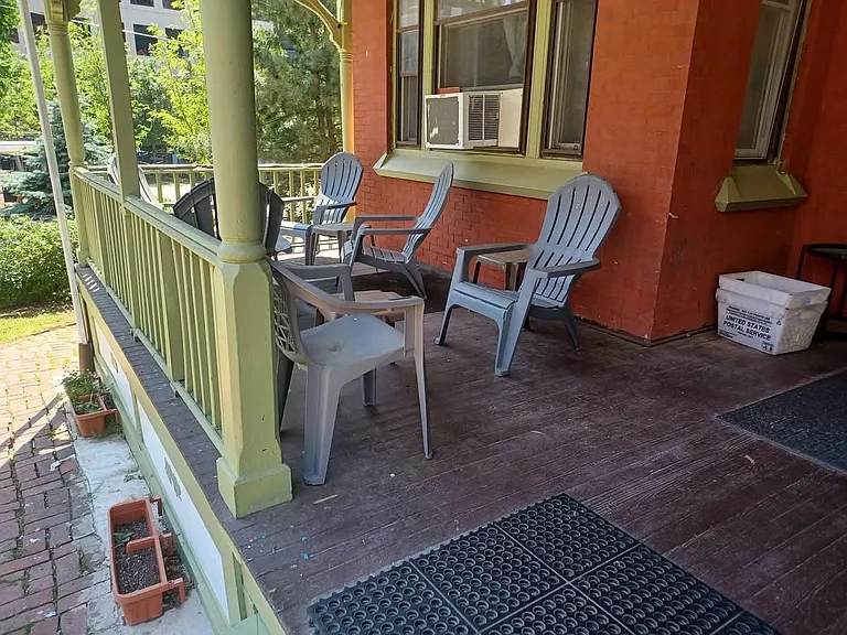 3306 Arch St #2F — Photo 12
