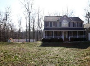 10555 Bears Den Rd, Marshall, VA 20115
