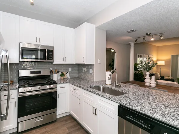 Willowest in Collier Hills