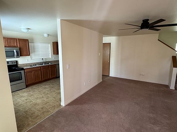 5th image of 6823 SE Gove St