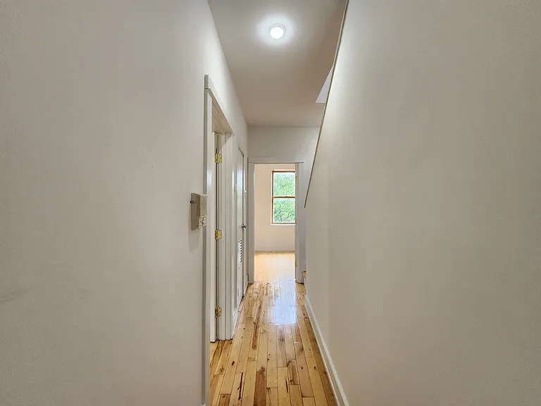 2941 W Girard Ave #2 — Photo 13