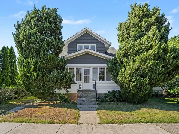 333 W 17th St, Holland, MI 49423