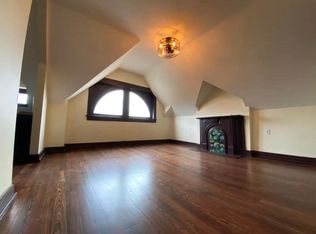 236 E Oak St #3, Louisville, KY 40203