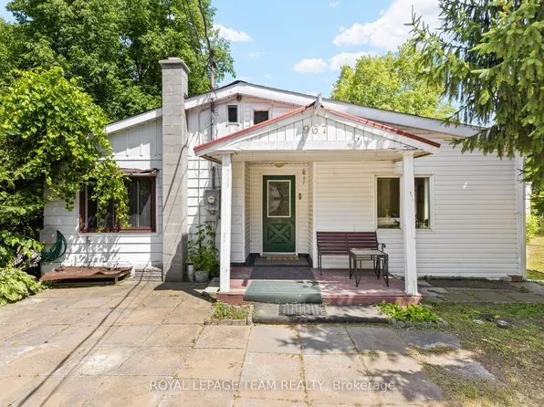 967 West St W, Ottawa, ON K4C 1C6