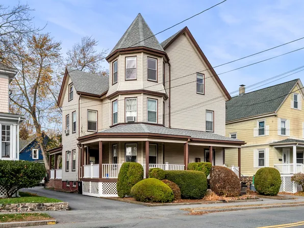 98 Paradise Rd APT 1, Swampscott, MA 01907