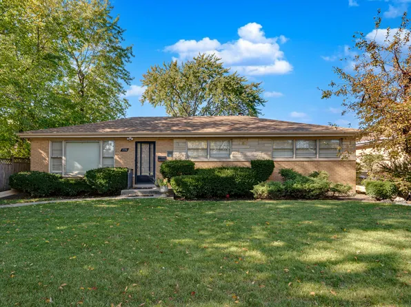 7330 N Kilbourn Ave, Lincolnwood, IL 60712