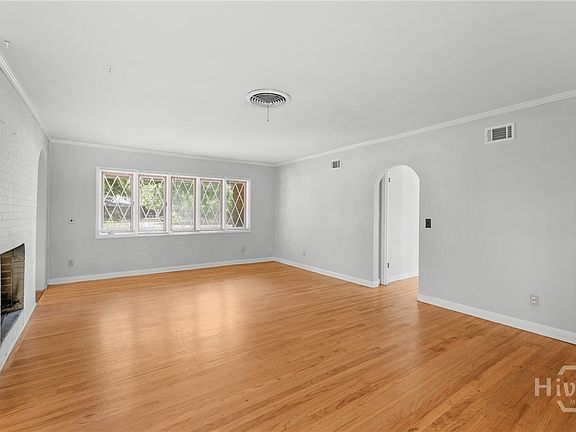 3rd image of 218 S Edgewood Drive