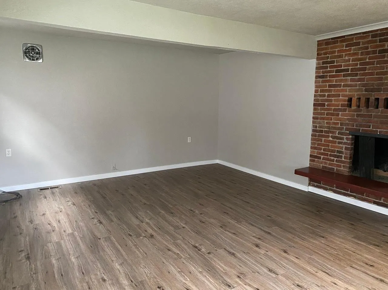 4 bed, 1506 sqft, $2,495 — Photo 4