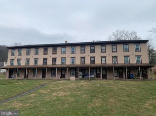 2152 Farmington Ave #B, Boyertown, PA 19512