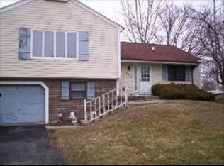 299 E Country Dr, Bartlett, IL
