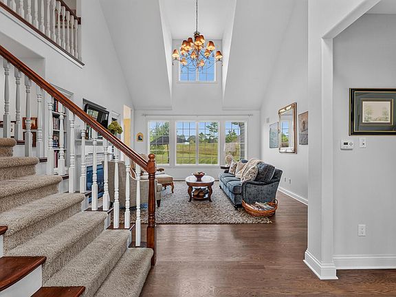 4th image of 280 Settlers CIRCLE