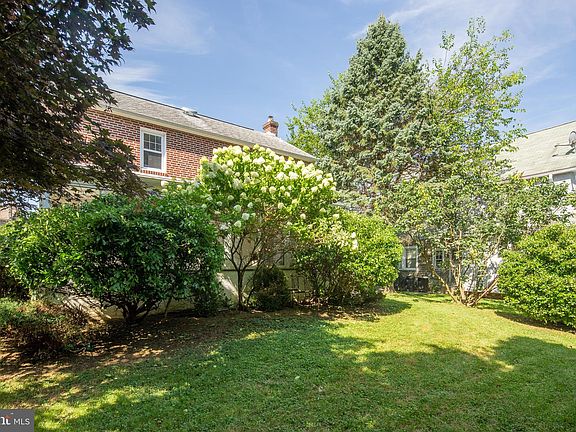 2nd image of 361 Kirks Ln