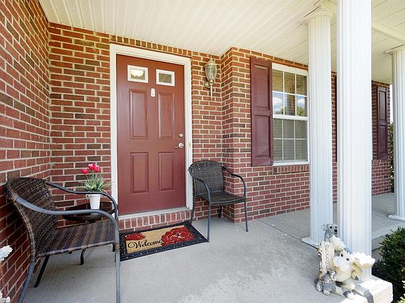 2nd image of 203 Wellington Ct