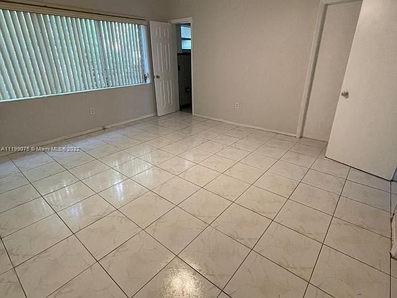 4th image of 9880 E Bay Harbor Dr #2
