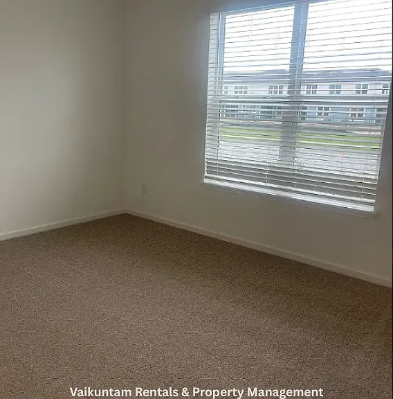 563 Cherry Elm Dr #127 — Photo 17