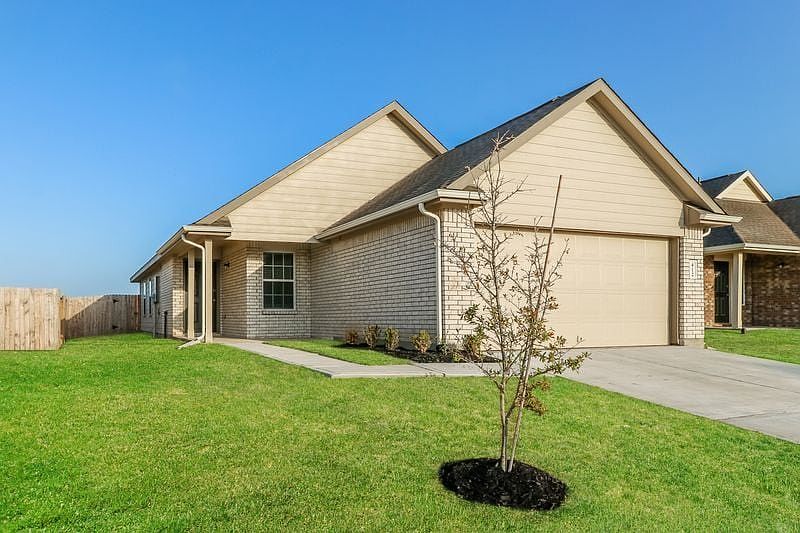 1st image of 412 Brushback Dr
