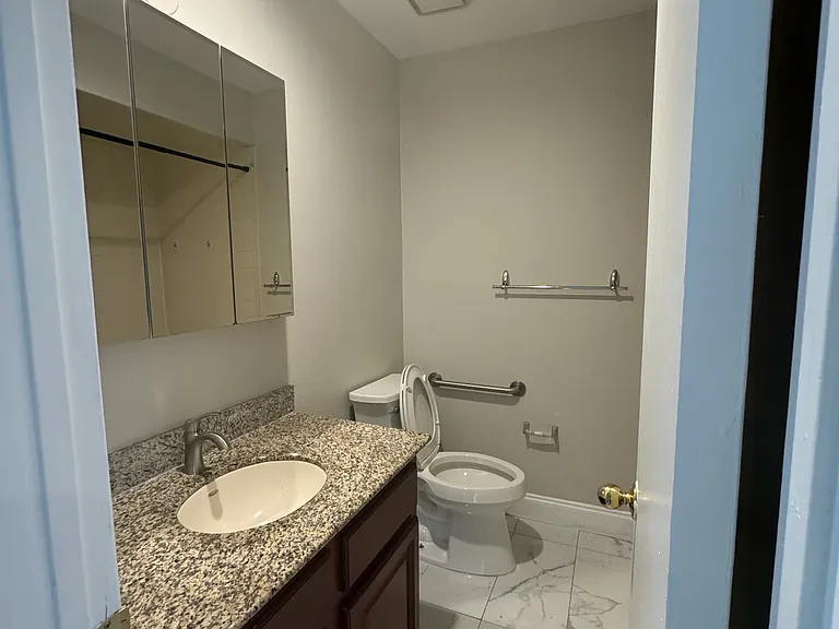 509 Green Hollow Dr — Photo 9