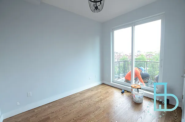 Rented by Miron Realty Group | media 28