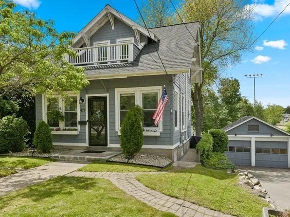 475 East St, Dedham, MA 02026
