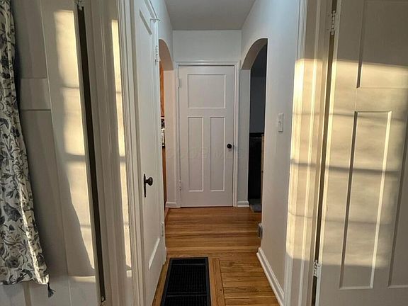 5th image of 261 Lowell Rd