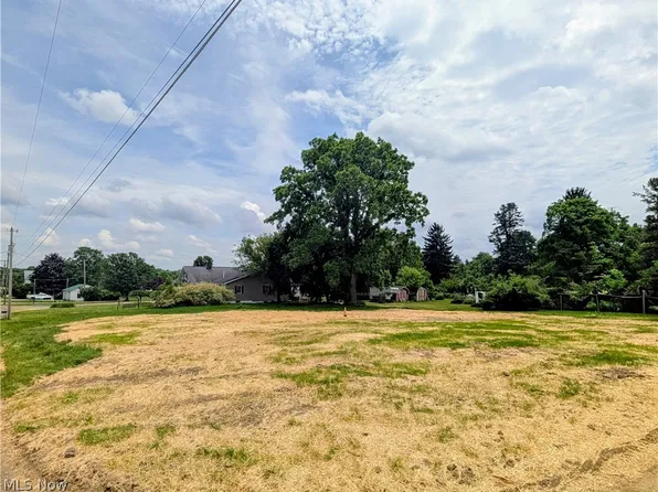 13324 Fairland St NW, Massillon, OH 44647