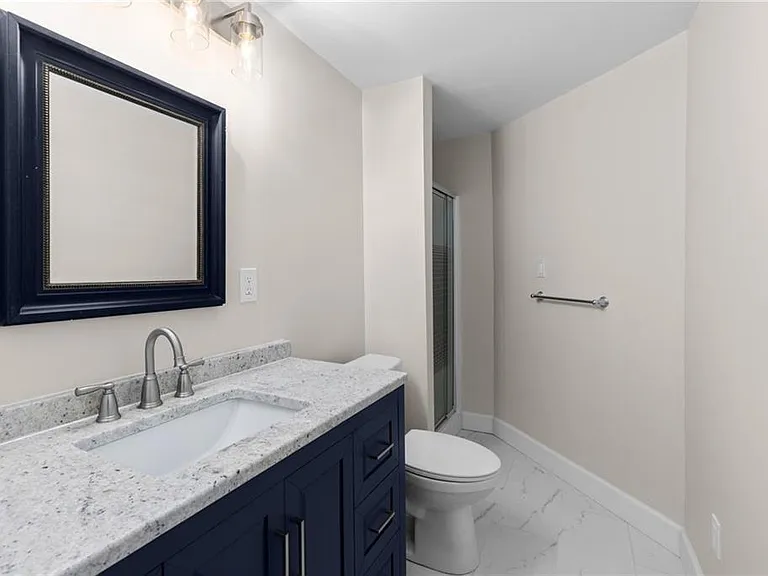 2560 Hamptons Run — Photo 45