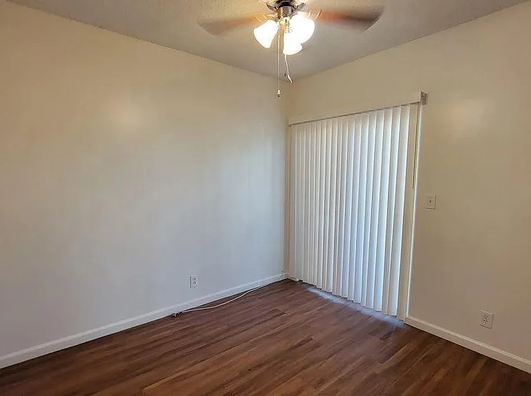 4342 W 130th St #12 — Photo 15
