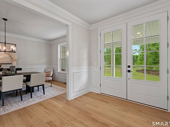 4th image of 9 Twin Valley Road