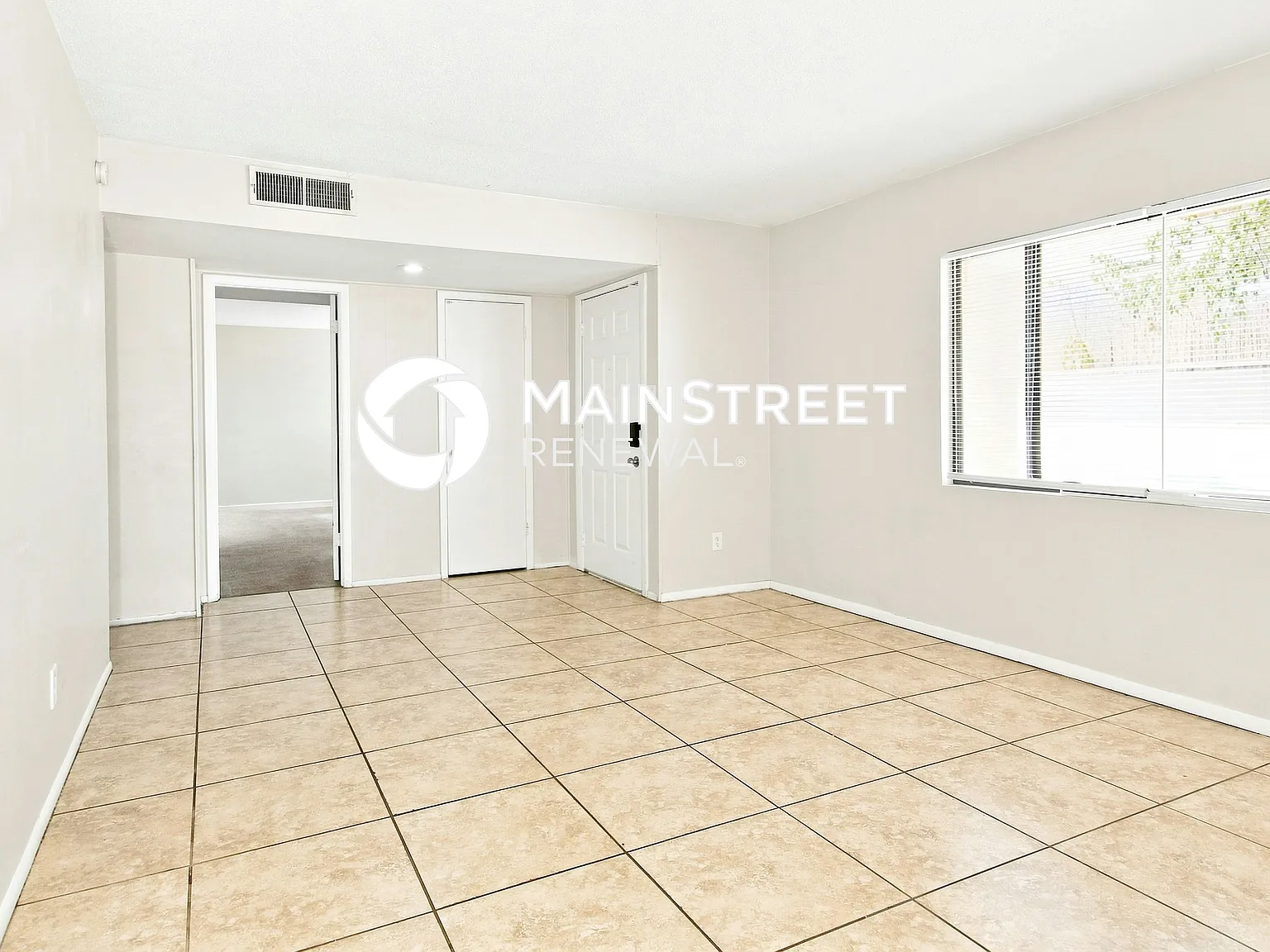 6425 W Oregon Ave — Photo 3