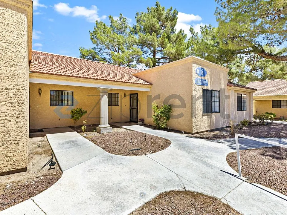 2851 S Valley View Blvd #1022