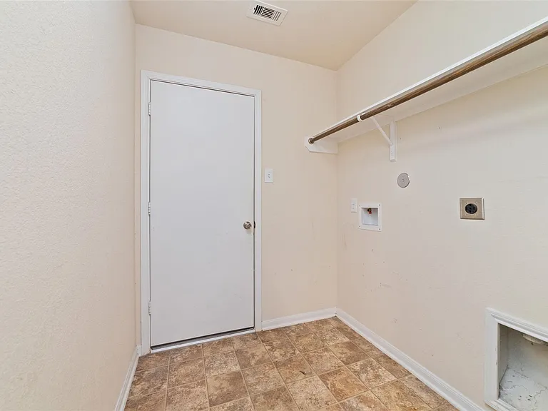 3307 Upland Spring Trce — Photo 8