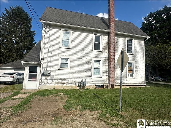 5th image of 2272 Orchard Pl