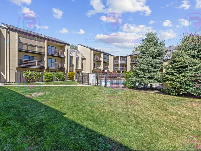2450 Lymbery St #230 — Photo 13