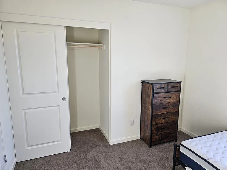 4512 Iris Ct — Photo 12