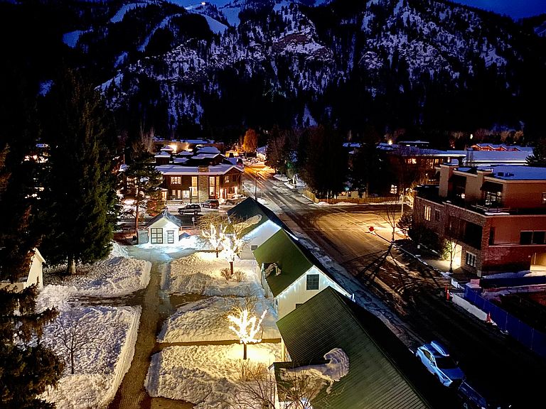 151 S Main St Ketchum, ID, 83340 Apartments for Rent Zillow