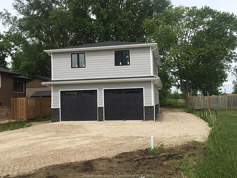 2496 Front Rd — Photo 1