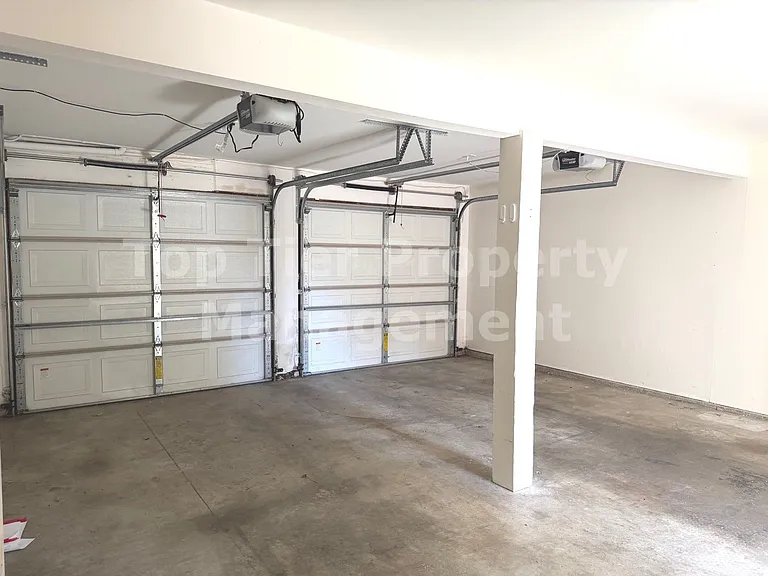 125 Acacia Ave — Photo 42