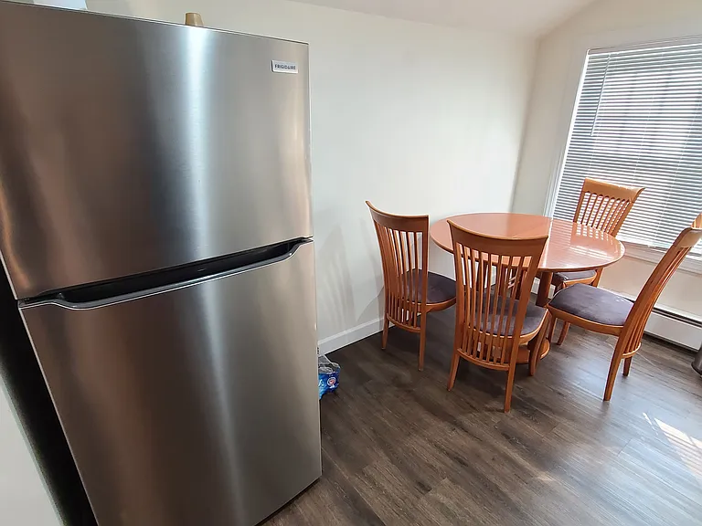 404 Henry St #2 — Photo 2