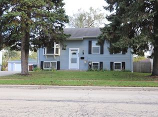 411 Mark Ave, Glendale Heights, IL