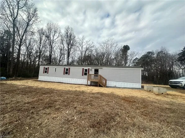 538 Avenue K, Lexington, NC 27292