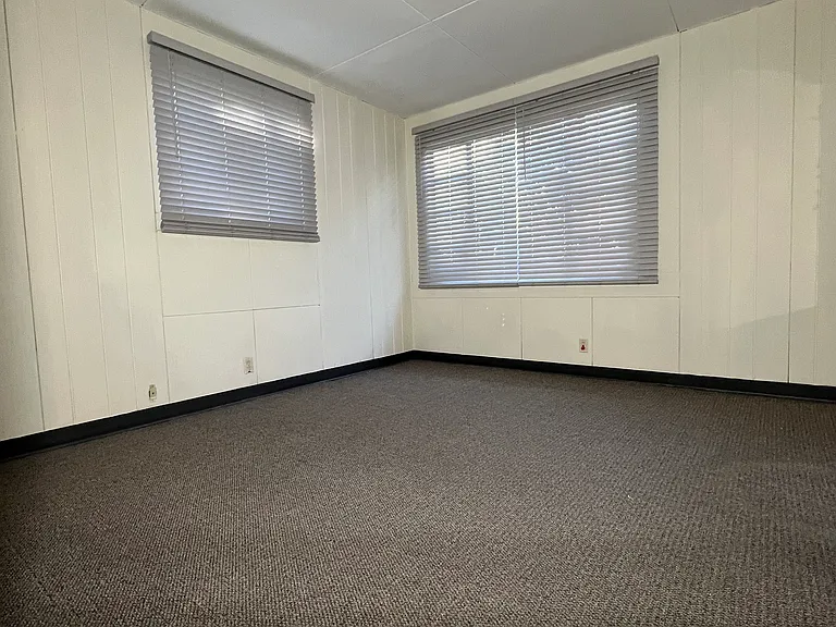 511 Oak St — Photo 4