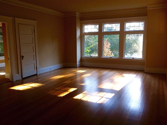 Living Room facing east