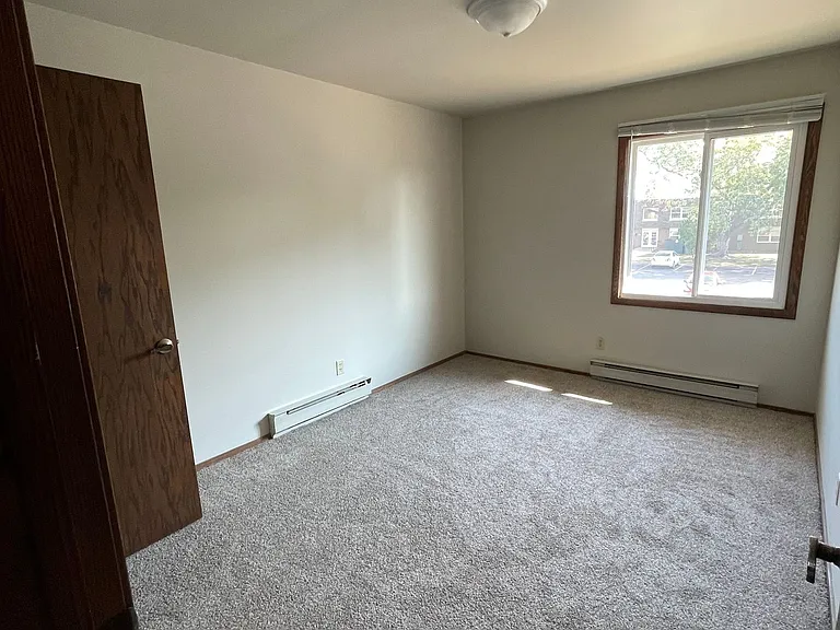 2828 Claudette St — Photo 6