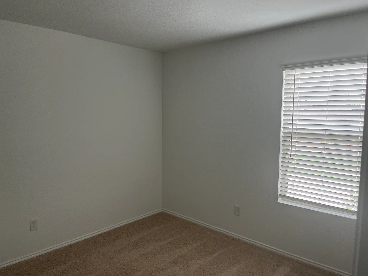 Becker Ave, Fort Worth — Photo 1