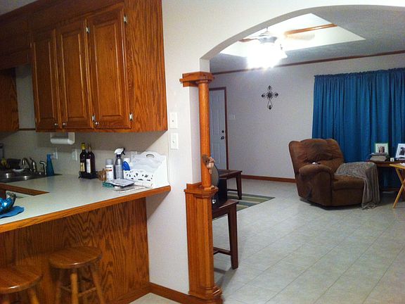 2nd image of 2208 Linda Ave