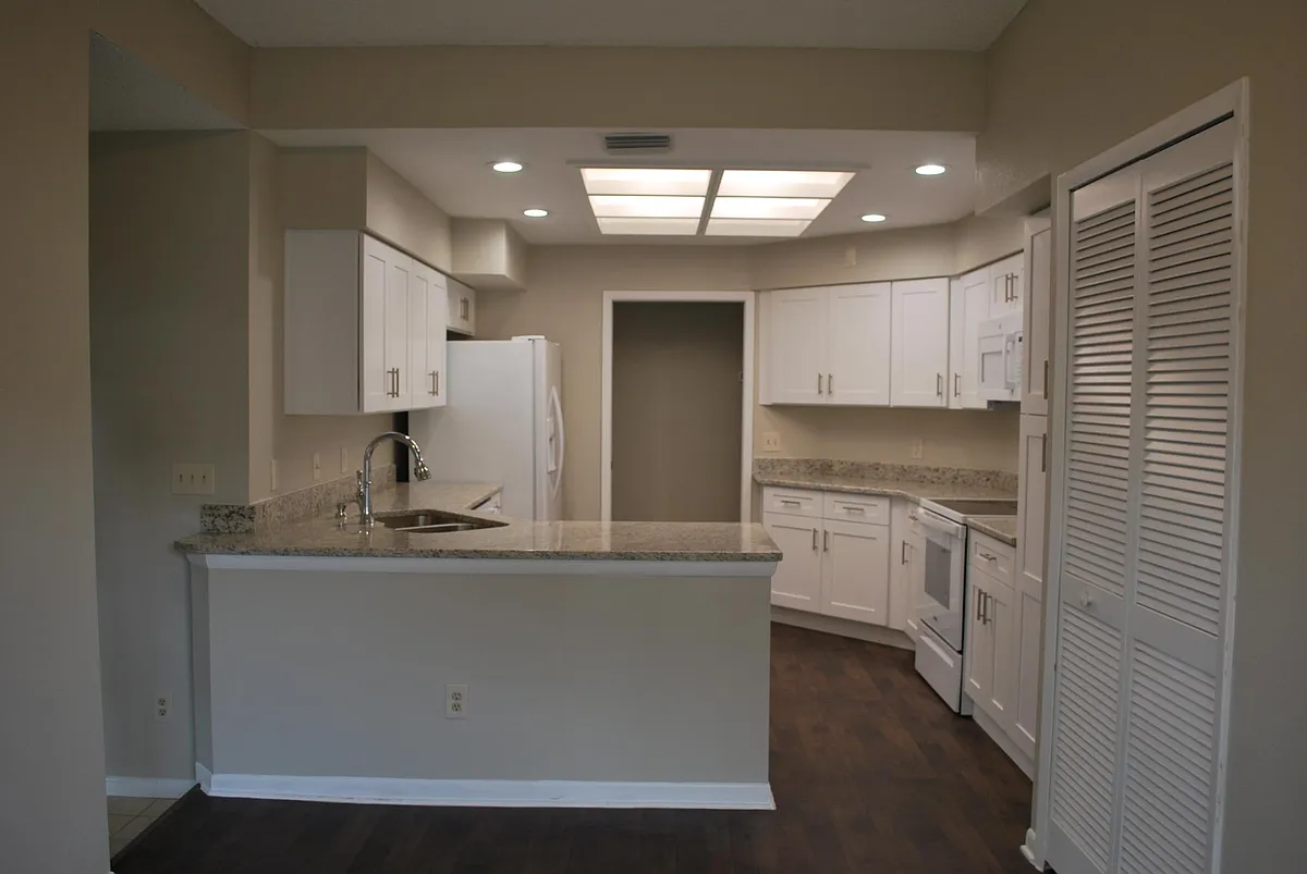 Building Photo - 2680 Bent Hickory Cir